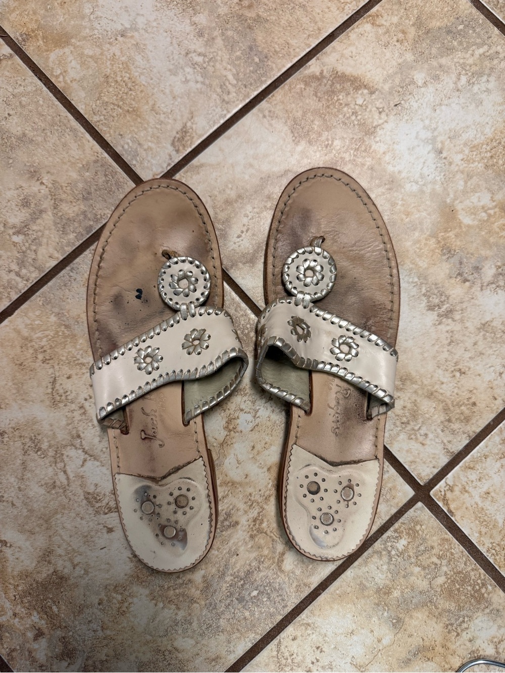 Jack Rogers Cream Floral Medallion Leather Thong Sandals